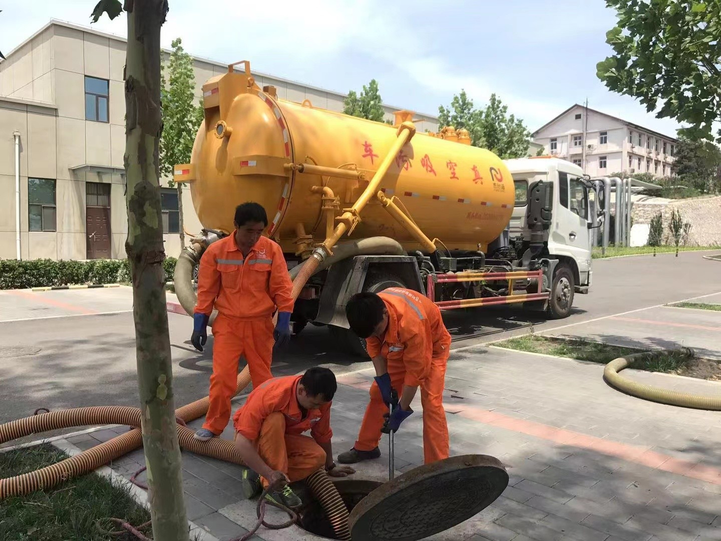永定化粪池清理与5-8吨吸粪车施工效率分析